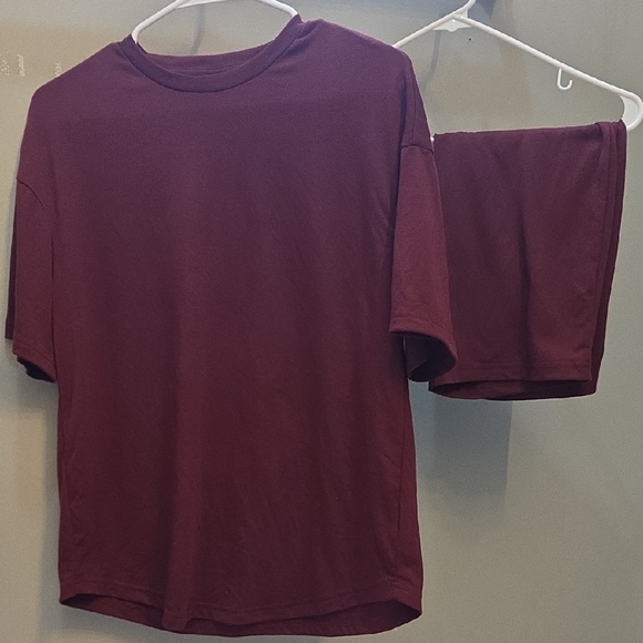 Burgundy T-Shirt and Shorts Set - Picture 1 of 6